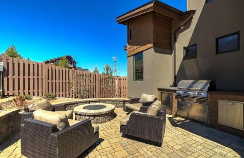 South Lake Tahoe Casa | Elk Point Paradise - AC - Hot Tub - Pool Table