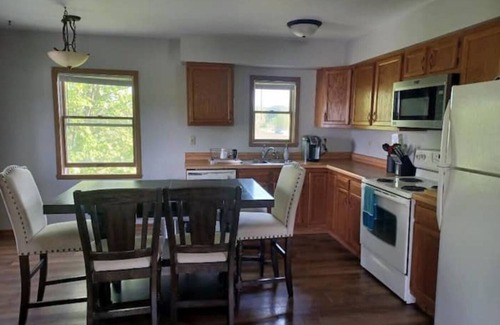 Elkhart Lake Apartamento | Elkhart Lake Flat - 3 min. to Road America