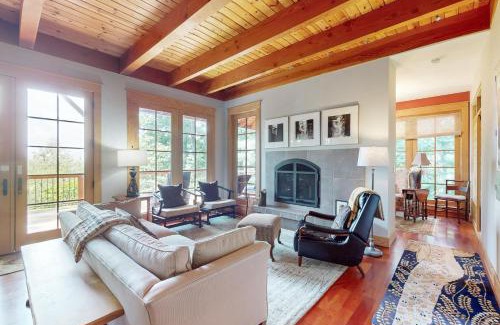 Skyland Casa | Elkhorn Cabin & Eagles Wing Lodge