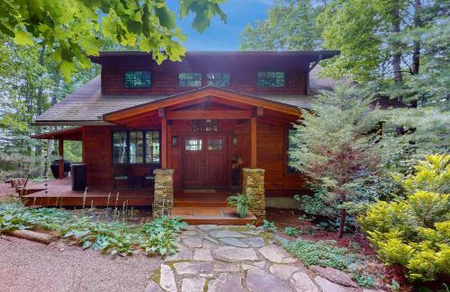 Skyland Casa | Elkhorn Cabin & Eagles Wing Lodge