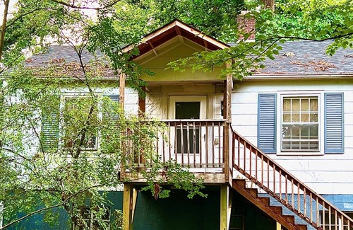 Jonesville Apartamento | Elkin Apartment - Walk to Main St. Social District