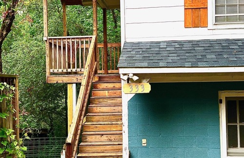 Jonesville Apartamento | Elkin Apartment - Walk to Main St. Social District