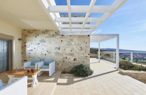 Kalamaki Apartamento | Elkysti Crete Deluxe Apartment "Corina"