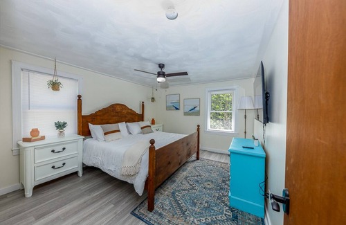 New Bern Cabaña | Ella Bell's Cozy Cottage