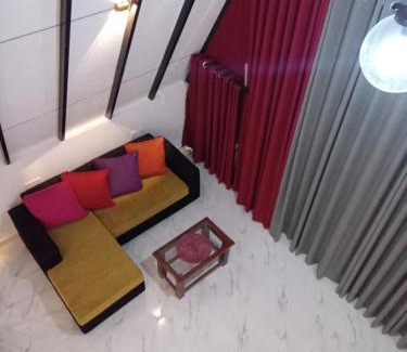 Ella Casa | Ella Grand Cabin