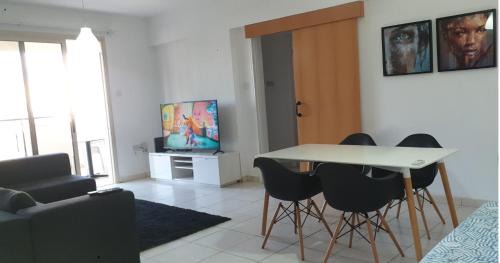 Kato Polemidia Apartamento | ELLA LUXURY APARTMENT - (BREAKBOOKING CY)