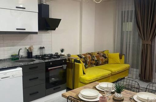 Bornova Apartamento | EllaHouse
