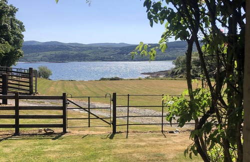 Lochgilphead Casa | Ellary Cottage - Acogedor, romántico escape junto al agua, capacidad para 2-4