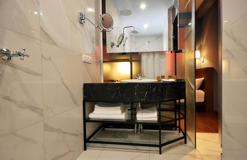 Chugureti Hotel | Elle Boutique Hotel