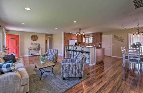 Ellensburg Casa | Ellensburg Home w/ Mountain Views on 3 Acres!