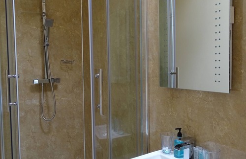 Ellesmere Hotel | Ellesmere Hotel