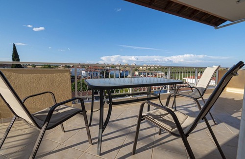 Flogita Casa | Elli Lux Home by Rentals Pro