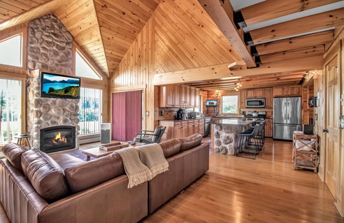 Farmersville Station Chalet De Esquí | Ellicottville Private Resort, Ski, Explore, Rest! -15 min to Ski/town