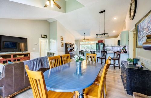 Ellijay Cabina | Ellijay Escape: Hike, Shop, Explore & More!