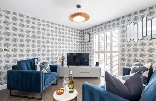 Gloucester Apartamento | Elliot Oliver - Charming One Bedroom Apartment With Parking in The Docks