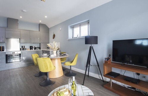 Gloucester Apartamento | Elliot Oliver - Luxurious Two Bedroom Apartment in The Docks