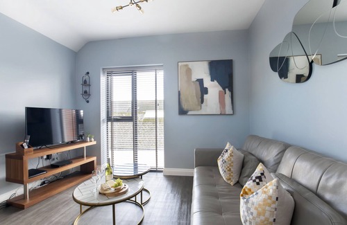 Gloucester Apartamento | Elliot Oliver - Luxurious Two Bedroom Apartment in The Docks