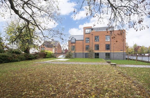 Gloucester Apartamento | Elliot Oliver - Stunning 3 Bedroom Penthouse With Large Terrace And Parking