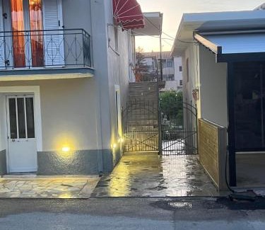 Paralia Porovitsis Casa | Ellis House