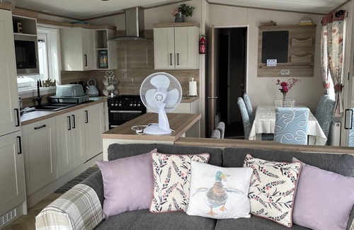 Dogdyke Casa | Ellis Retreats @ Tattershall Lakes
