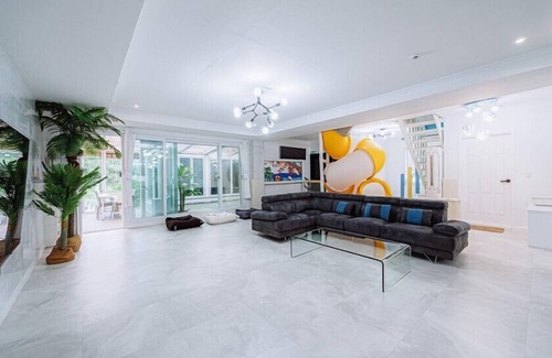 Gapyeong Casa | ello-el kids Pool Villa Pension