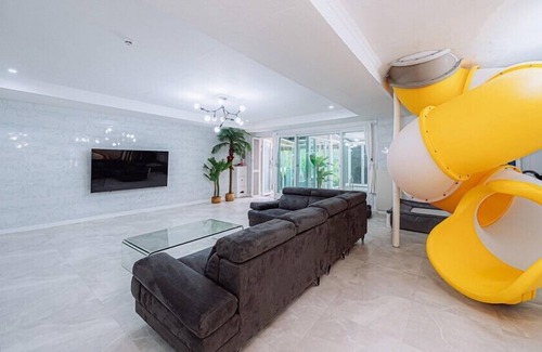 Gapyeong Casa | ello-el kids Pool Villa Pension