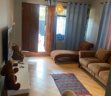 Dar es Salaam Apartamento | Elly's private House