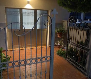Cecina Apartamento | Elm Apartment
