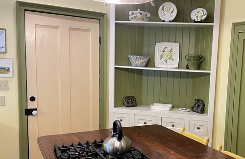 Natchez Casa | Elmsley Cottage charm and spaciousness in Natchez.