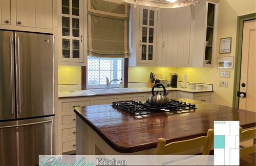 Natchez Casa | Elmsley Cottage charm and spaciousness in Natchez.