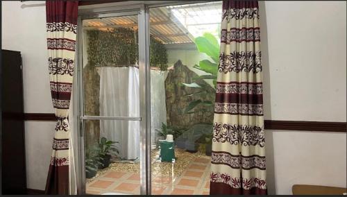 Puerto Princesa City Centre Hotel | Elmundotel Guest House