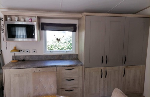 St Leonards-On-Sea Casa | Elmvale - 2 bedrooms with decking sleeps 4 (D/F)