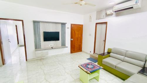 Bengaluru Apartamento | ELO House - Spacious 2BHK Apartment with Kitchen, Malleswaram