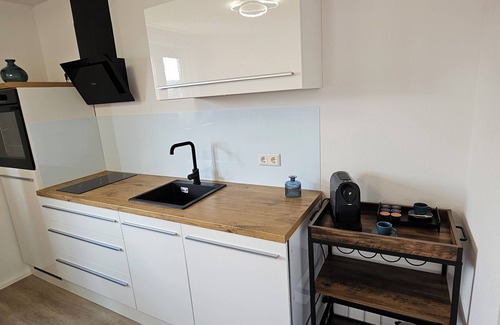 Heidenheim an der Brenz Apartamento | Elodia Luxury Apartment - Wi-Fi, Smart TV, Terrace, Kitchen, Towels