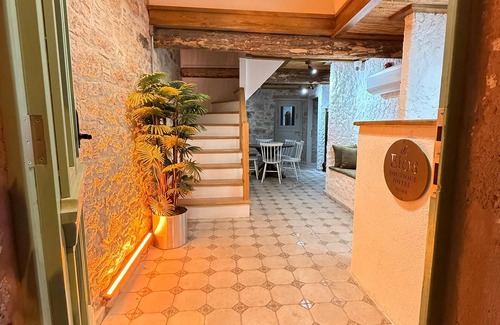 Ayvalik City Center Hotel | Elos Ayvalık Pansiyon