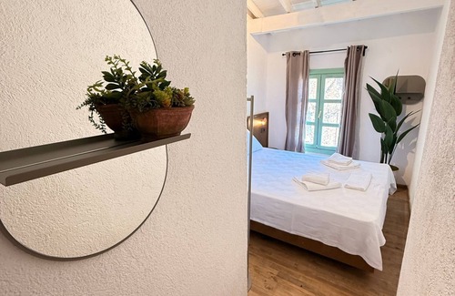 Ayvalik City Center Hotel | Elos Ayvalık Pansiyon
