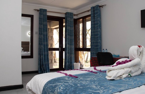 Naivasha Hotel | Elsamere Lodge Naivasha