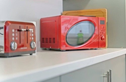 Redcar Casa | Elton House Central Location Sleeps 5 Free Parking Fast WiFi Smart TV