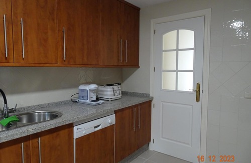 Elviria Apartamento | Elviria 2-Bed Apt, Sleeps 4, Pool, 20m to Beach