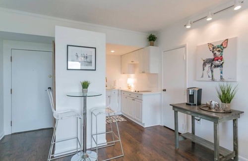 Nashville Condominio | Elvis' Hotel (But Modernized!)★3 Beds Pool Parking