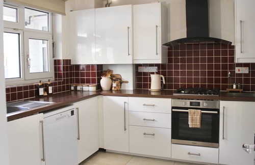 Shadwell Casa | Elysian Nights