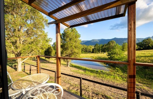 Kunghur Casa | Elysium Farm Stay- Paperbark Bungalow