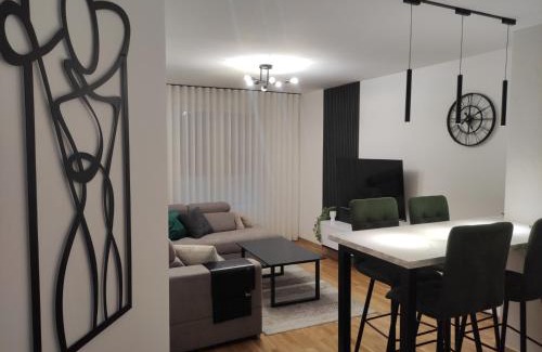Tuzla Apartamento | EM apartman Tuzla