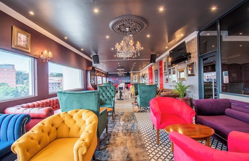 Essenwood Hotel | Emakhosini Hotel on East