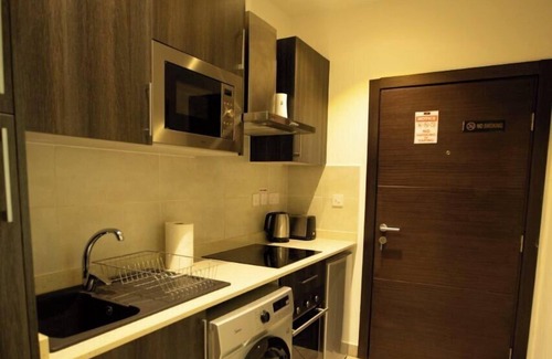 Cantonments Apartamento | Embassy gardens luxury by Cozy