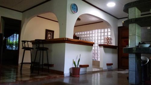 Puerto Jiménez Cama Y Desayuno | Embassy House