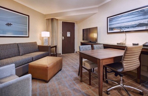 University City Hotel | Embassy Suites by Hilton San Diego La Jolla 2 Room Premium Suite - 1 King Bed - 1 Bedroom