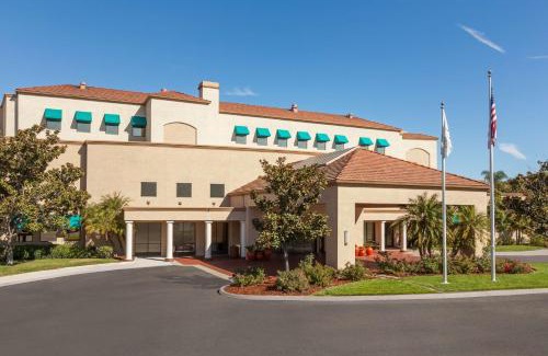 Temecula Hotel | Embassy Suites by Hilton Temecula Valley Wine Country