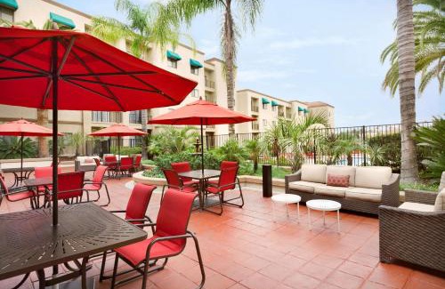 Temecula Hotel | Embassy Suites by Hilton Temecula Valley Wine Country
