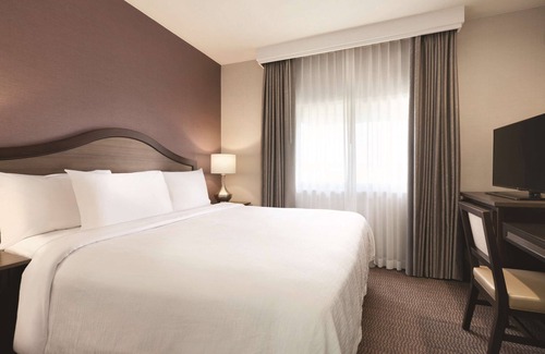 Temecula Hotel | Embassy Suites by Hilton Temecula Valley Wine Country